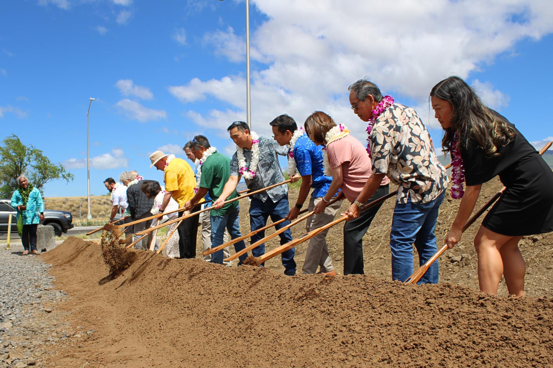 Groundbreaking 1 – Na Hale Makoa courtesy COH